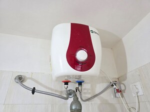 Bathroom in 2 BHK Apartment at Nyati Empire, Kharadi – for Rent