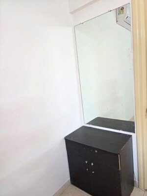 Furnished Amenities in 2 BHK Apartment at Nyati Empire, Kharadi – for Rent