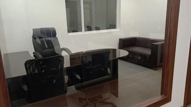 Living Room, sector 2 Commercial Office Space 3200 Sq.Ft. In Sector 2 Noida 10736012