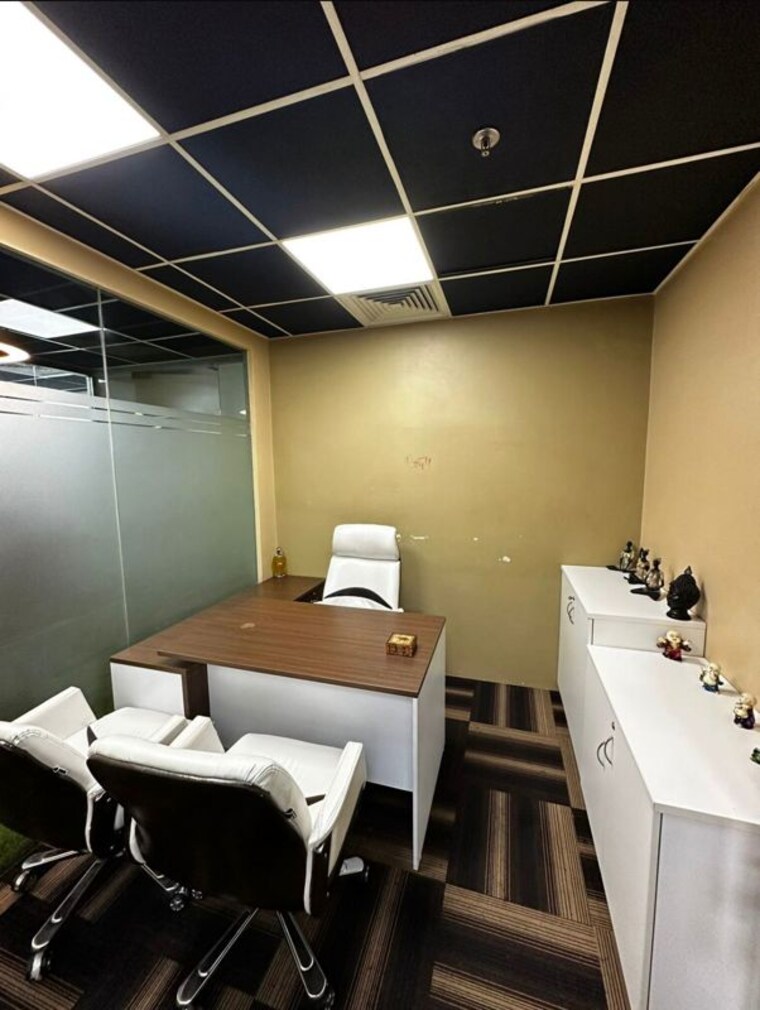 Team Area, sector 63 Commercial Office Space 3000 Sq.Ft. In Sector 63 Noida 10736032