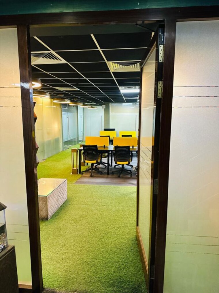undefined, sector 63 Commercial Office Space 3000 Sq.Ft. In Sector 63 Noida 10736032