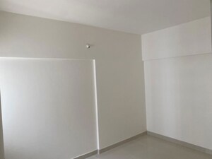 Room in 1 BHK Apartment at Gera Shrishti, Wagholi – for Rent