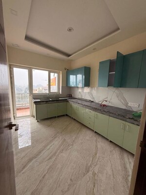 Kitchen in 3 BHK Builder Floor at Sector 17 – for Rent