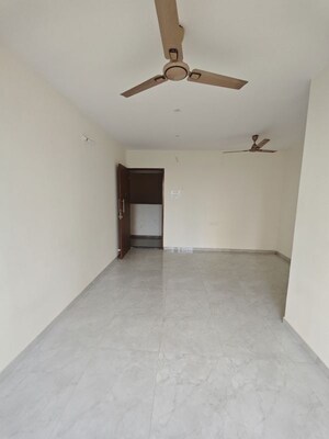 Room in 2 BHK Apartment at Rudra Regency, Kharghar – for Rent