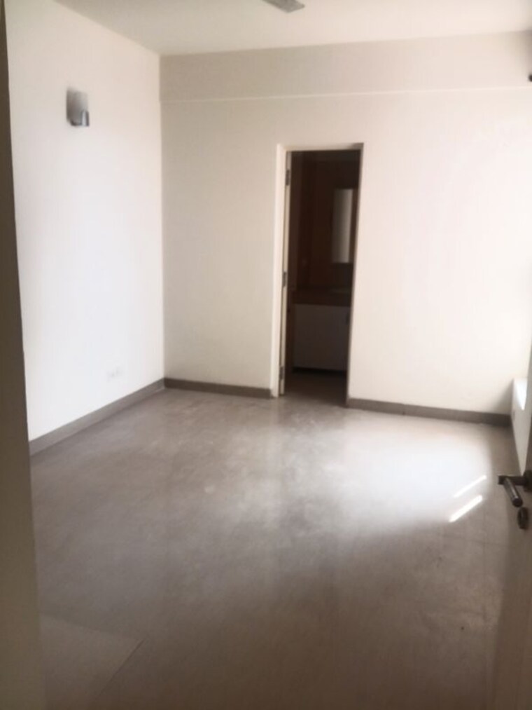 Room, smart-world-orchard 3.5 Bedroom 1595 Sq.Ft. Builder Floor In Sector 61 Gurgaon 10736082
