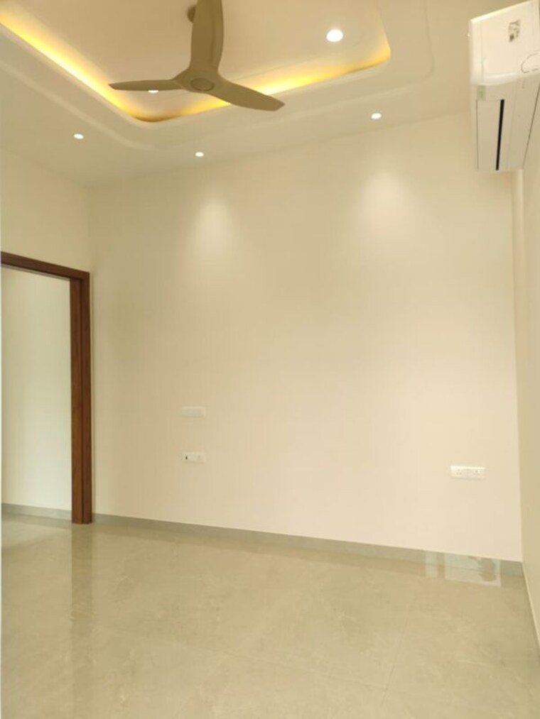 Room, bptp-parkland-pride 3 Bedroom 1103 Sq.Ft. Independent House In Sector 77 Faridabad 10736101