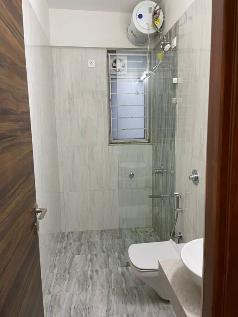 Bathroom, romell-aether 2 Bedroom 713 Sq.Ft. Apartment In Goregaon East Mumbai 10736106