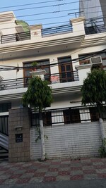 3 BHK 225 Sq.Ft. Builder Floor in Sector 4