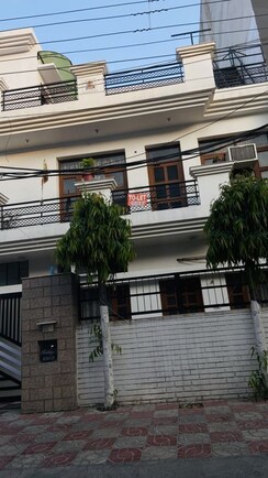 3 BHK Builder Floor For Sale in Sector 4