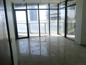 Room in 3 BHK Apartment at Omkar 1973, Worli – for Sale
