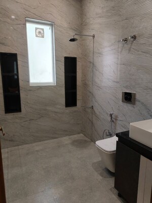 Bathroom in 3.5 BHK Apartment at BPTP Discovery Park, Sector 80 – for Sale