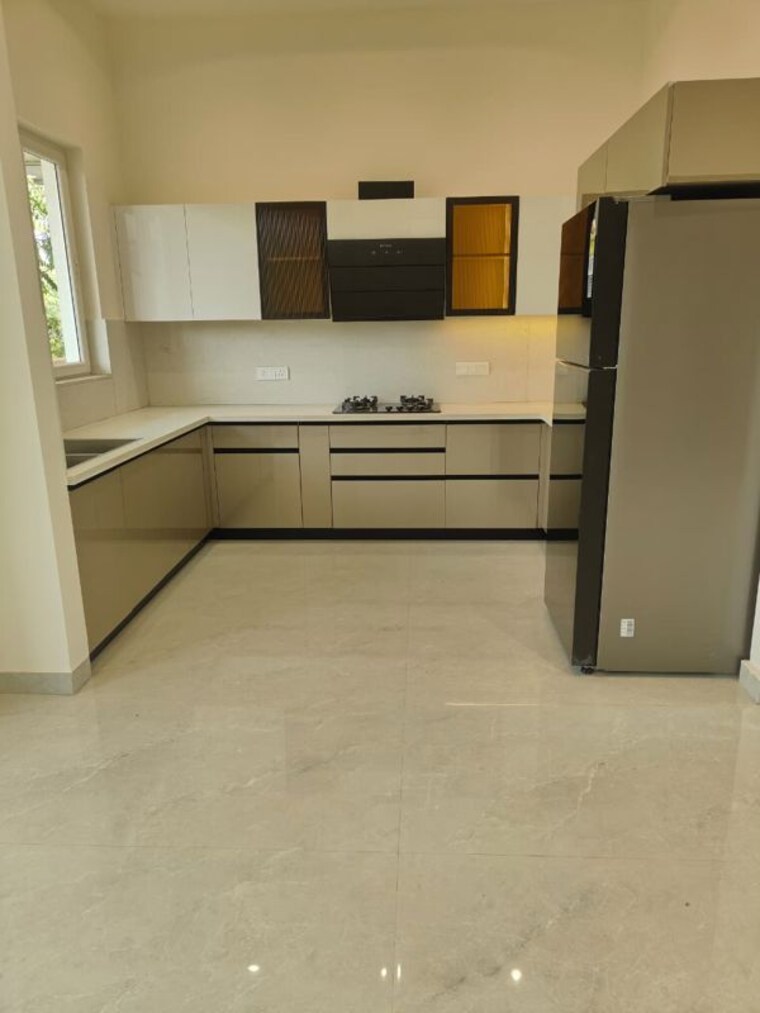 Room, bptp-discovery-park 3.5 Bedroom 2794 Sq.Ft. Apartment In Sector 80 Faridabad 10736147
