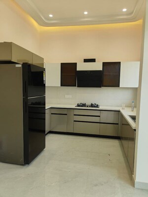 Kitchen in 3.5 BHK Apartment at BPTP Discovery Park, Sector 80 – for Sale
