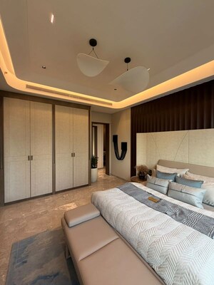 Bedroom in 3 BHK Apartment at Matunga East – for Sale