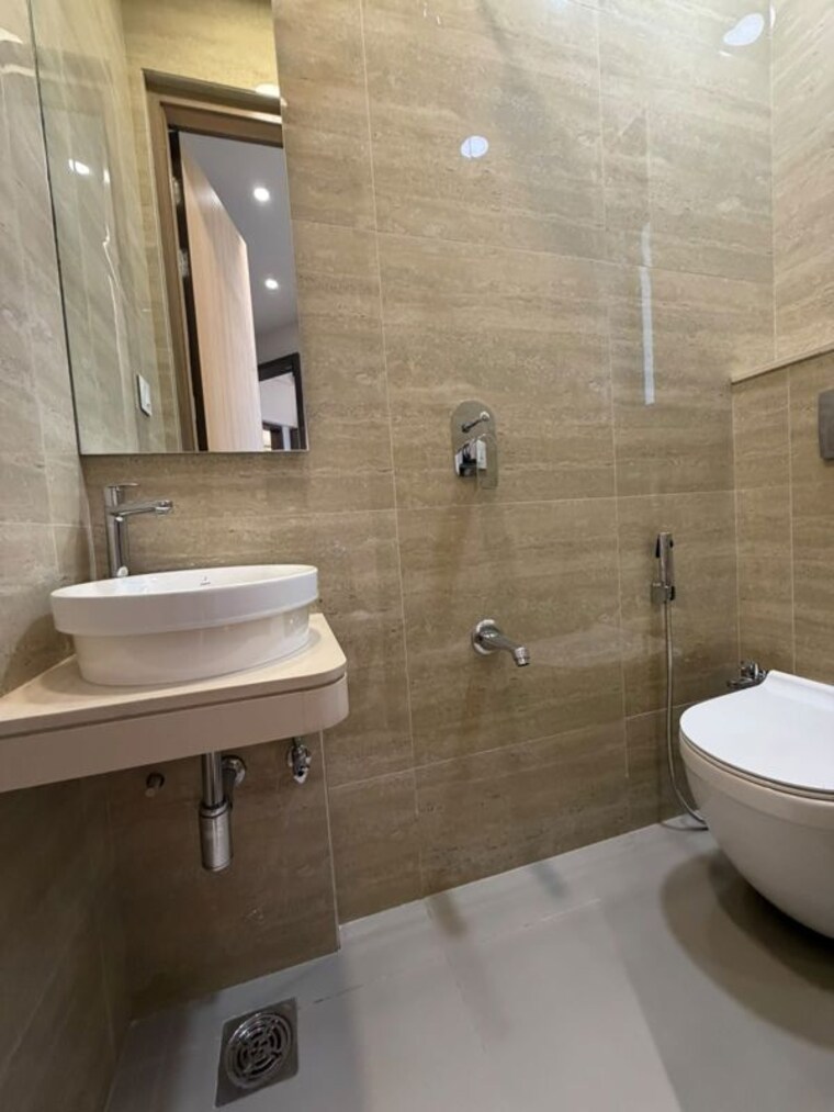 Bathroom, matunga east 3 Bedroom 1496 Sq.Ft. Apartment In Matunga East Mumbai 10736072