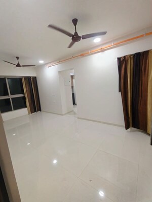 Room in 2 BHK Apartment at Vasant Fiona, Pokhran Road No Two – for Rent