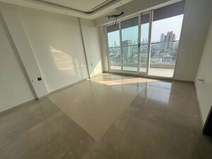 Room in 3 BHK Apartment at Worli – for Sale