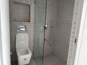 Bathroom in 4 BHK Apartment at Lodha Trump Tower, Worli – for Sale