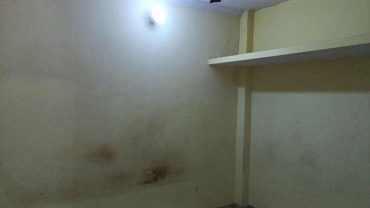 Room, vaishali sector 3 1 Bedroom 350 Sq.Ft. Builder Floor In Vaishali Sector 3 Ghaziabad 10736205