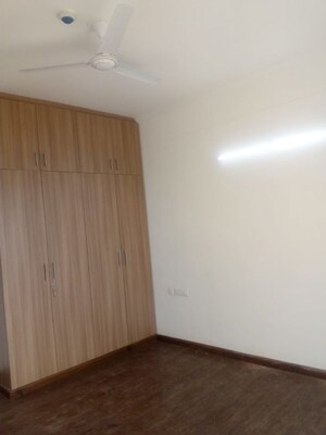 4 BHK Apartment For Rent in Sector 9a