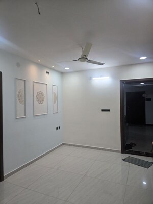 Room in 2.5 BHK Apartment at Urbanrise On Cloud 33, Bachupally – for Rent