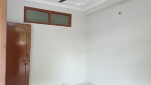 Room in 1 BHK Builder Floor at Vaishali Sector 2 – for Rent