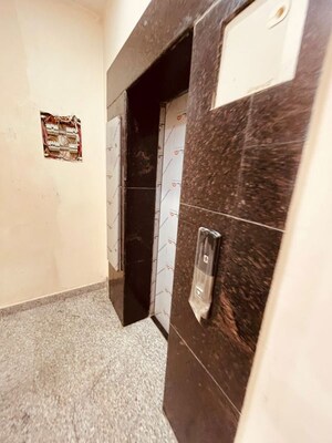 Furnished Amenities in 2 BHK Builder Floor at Sector 43 – for Rent