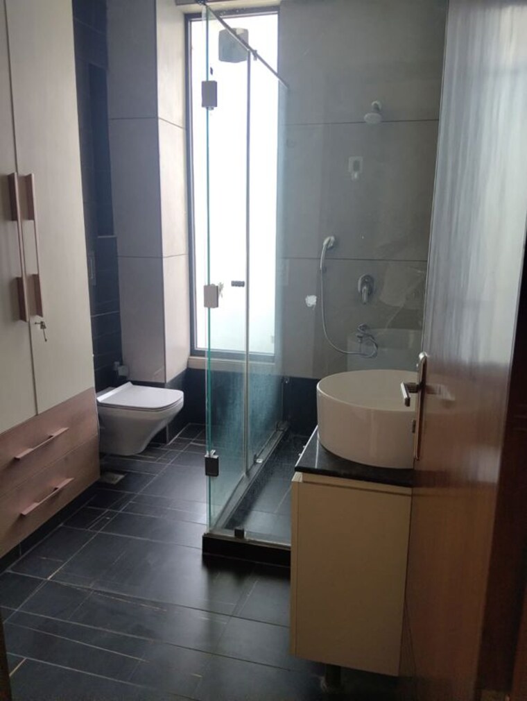 Bathroom, sector 2 3 Bedroom 3500 Sq.Ft. Builder Floor In Sector 2 Panchkula 10736312