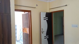 Room in 1 BHK Builder Floor at Vaishali Sector 3 – for Rent