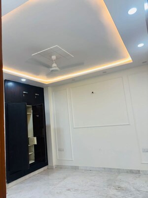 Room in 2 BHK Builder Floor at Sector 41 – for Rent