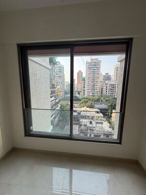 Room in 2 BHK Apartment at Matunga East – for Sale