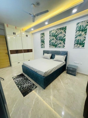 Team Area in 2 BHK Builder Floor at Sector 57 – for Rent