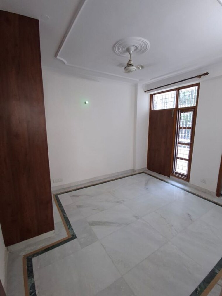 Room, uppal-southend 3 Bedroom 1500 Sq.Ft. Builder Floor In Sector 49 Gurgaon 10736370