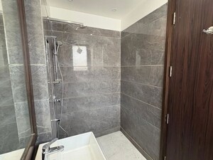Bathroom in 3 BHK Builder Floor at Sector 43 – for Rent