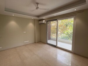 3 BHK Builder Floor For Rent in Sector 43