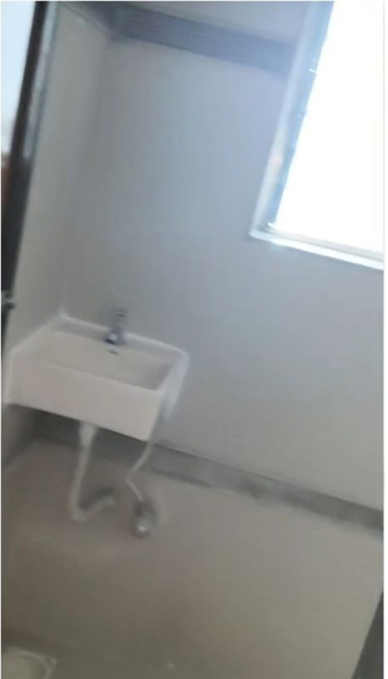 Bathroom, chembur 1 Bedroom 520 Sq.Ft. Apartment In Chembur Mumbai 10736375