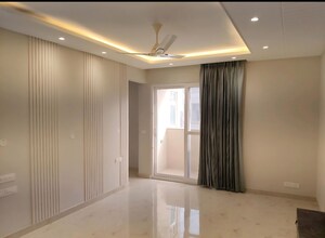 Room in 4 BHK Apartment at Aradhya Homes, Sector 67a – for Rent