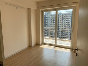 Room in 2 BHK Apartment at AIPL The Peaceful Homes, Sector 70a – for Rent
