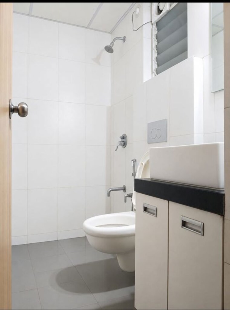 Bathroom, godrej-emerald 1 Bedroom 721 Sq.Ft. Apartment In Ghodbunder Road Thane 10736439