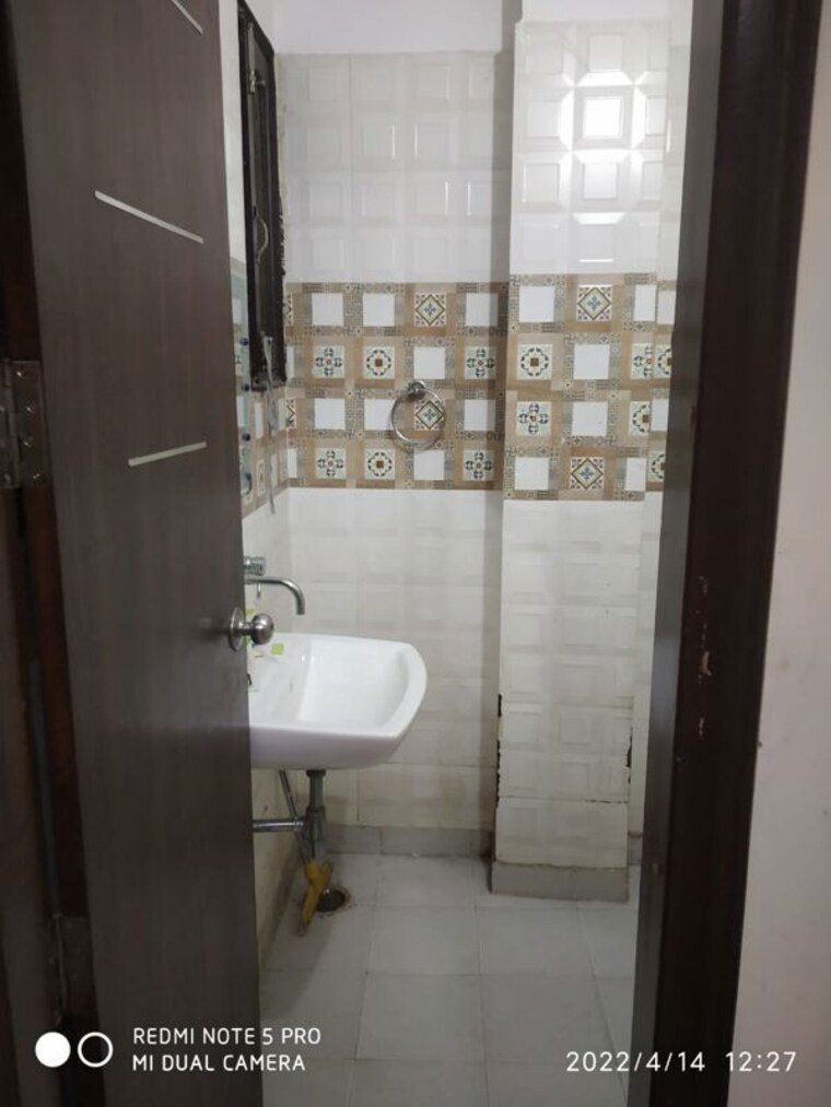 Bathroom, sector 4 2 Bedroom 1645 Sq.Ft. Independent House In Sector 4 Gurgaon 10736458