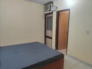 Room in 2 BHK Independent House at Sector 4 – for Rent