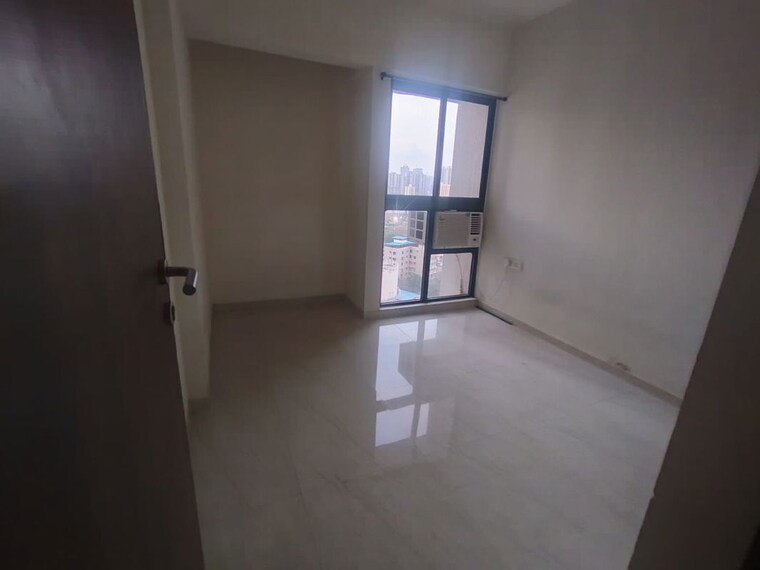 Room, lodha-crown-quality-homes 1 Bedroom 354 Sq.Ft. Apartment In Majiwada Thane 10736493