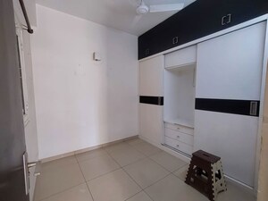 Room in 2.5 BHK Apartment at Gulshan Vivante, Sector 137 – for Rent