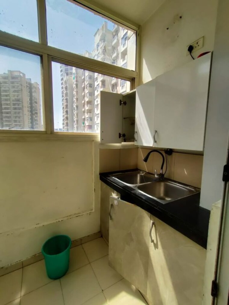 Kitchen, gulshan-vivante 2.5 Bedroom 1220 Sq.Ft. Apartment In Sector 137 Noida 10736499