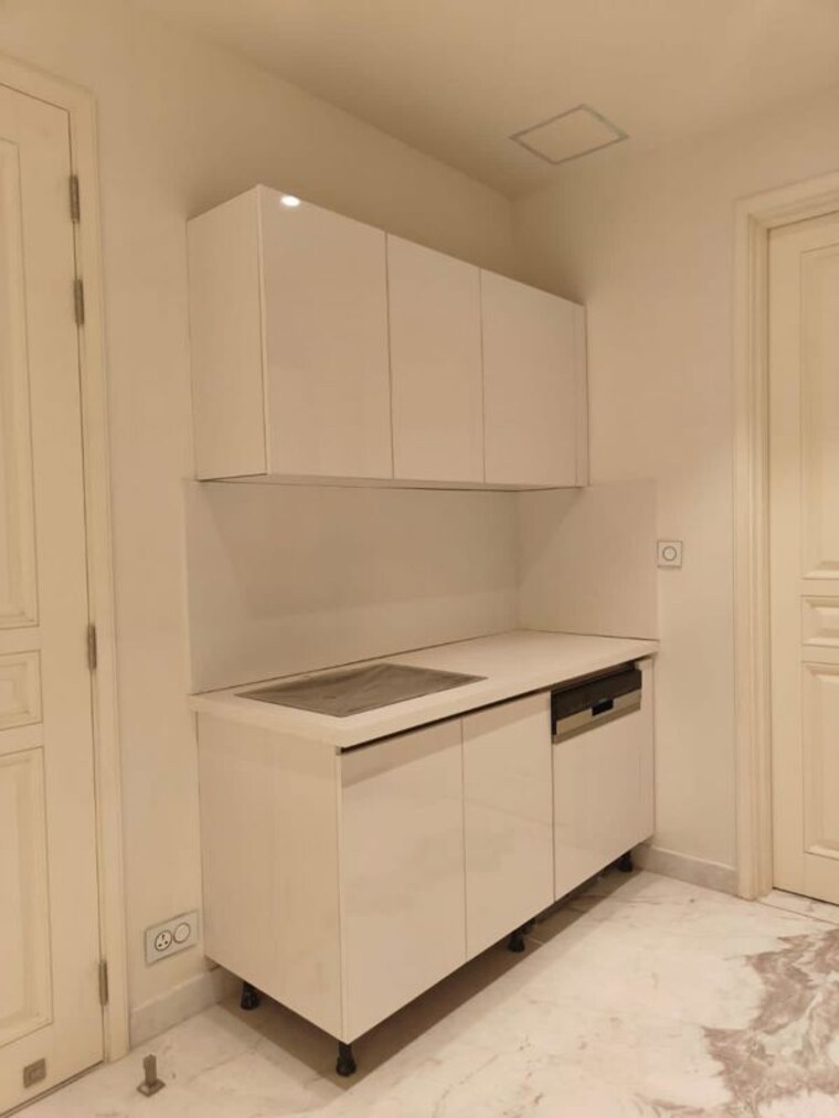 Bathroom, bhartiya-city-leela-residences 4 Bedroom 4300 Sq.Ft. Apartment In Thanisandra Main Road Bangalore 10736475