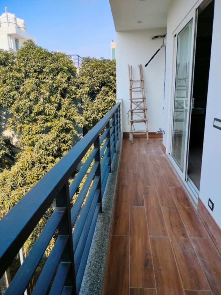 Balcony, sector 4 2 Bedroom 1511 Sq.Ft. Independent House In Sector 4 Gurgaon 10736525