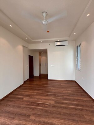Room in 3 BHK Apartment at Conscient Hines Elevate, Sector 59 – for Rent