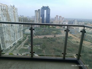 Swimming Pool in 3 BHK Apartment at M3M Latitude, Sector 65 – for Rent