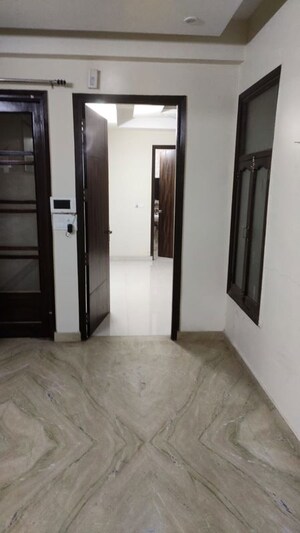 Building Lobby in 1 BHK Independent House at Sector 4 – for Rent