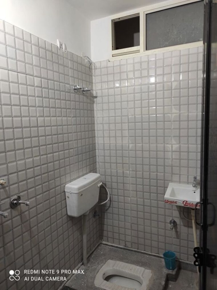 Bathroom, sector 4 1 Bedroom 856 Sq.Ft. Independent House In Sector 4 Gurgaon 10736533